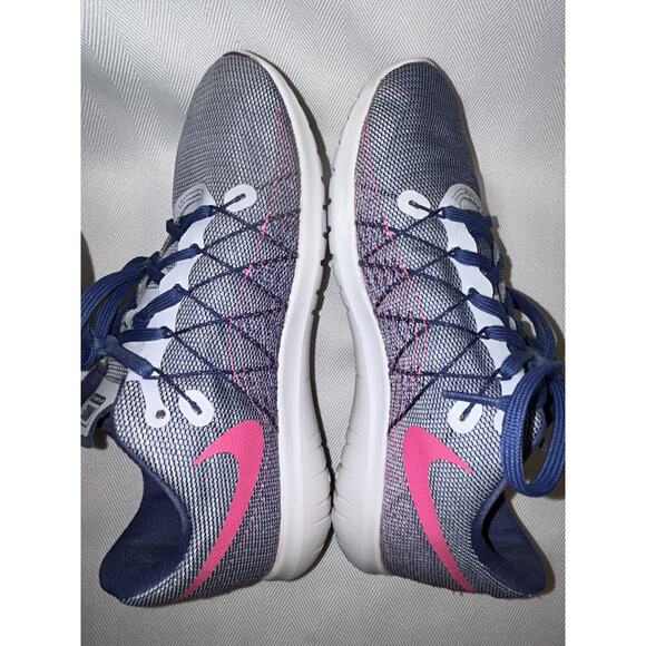 Nike Women’s Flex Fury Gray Pink Running Shoes 819135-501 Women’s Size 7.5 - Picture 3 of 7